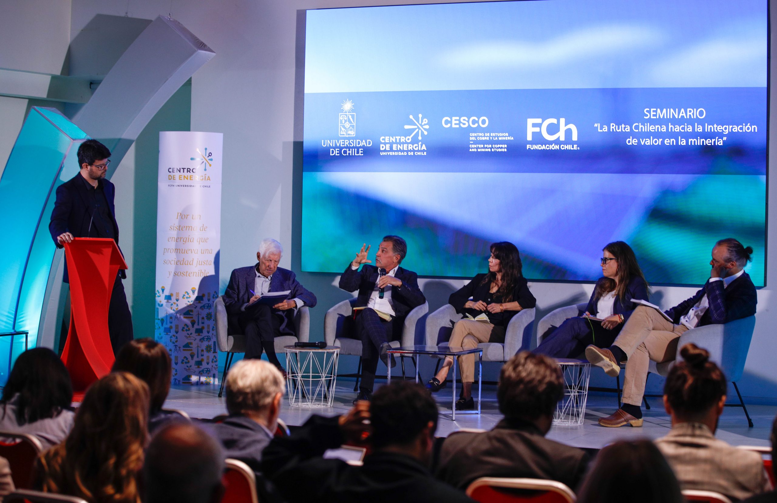 Seminario  La Ruta Chilena Hacia La Integración De Valor En La Minería  58