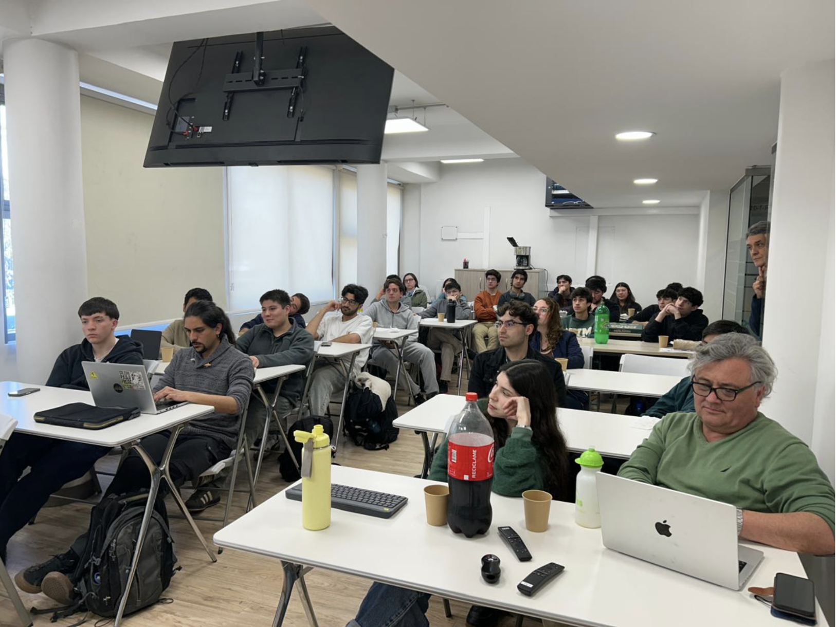 Temas De Memorias De Título, Tesis De Grado Y Prácticas Profesionales Segundo Semestre 2026
